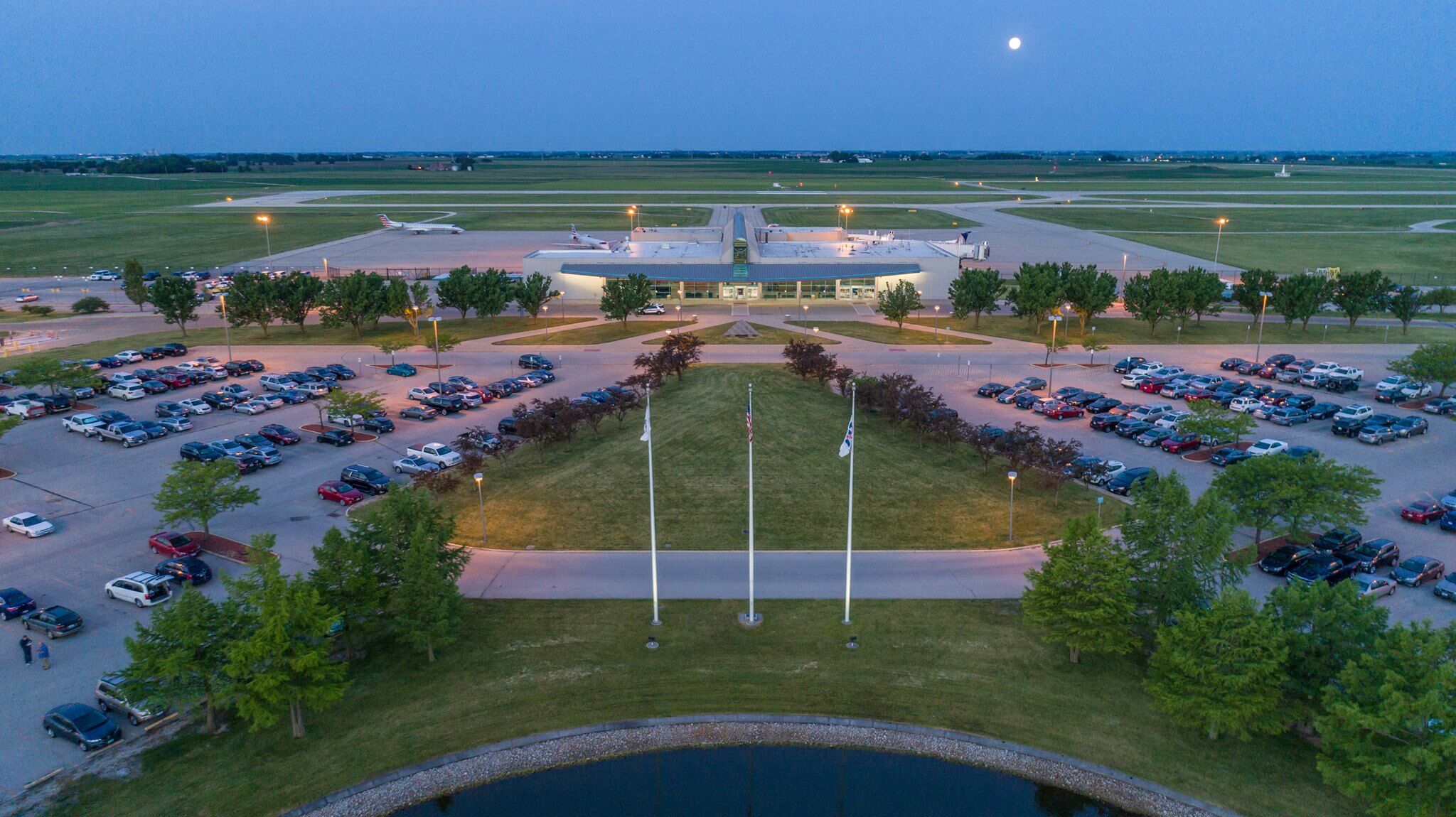 Fly Champaign-Urbana (University of Illinois – Willard Airport)